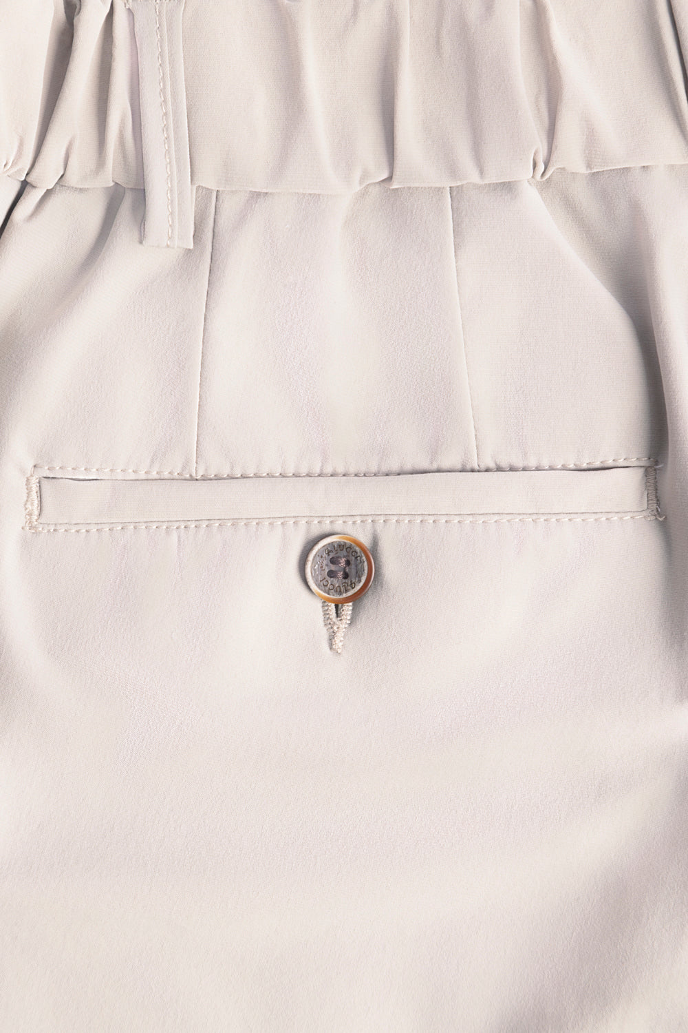Tech Pantalon Beige — Refined Everyday Fit